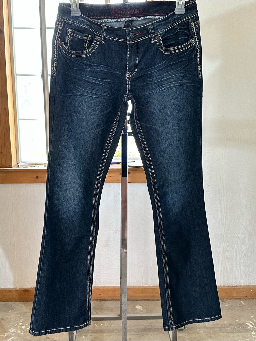 Women’s Dark Blue Bootcut Jeans - Classic Stretch Denim waist 32” x 32” Length
